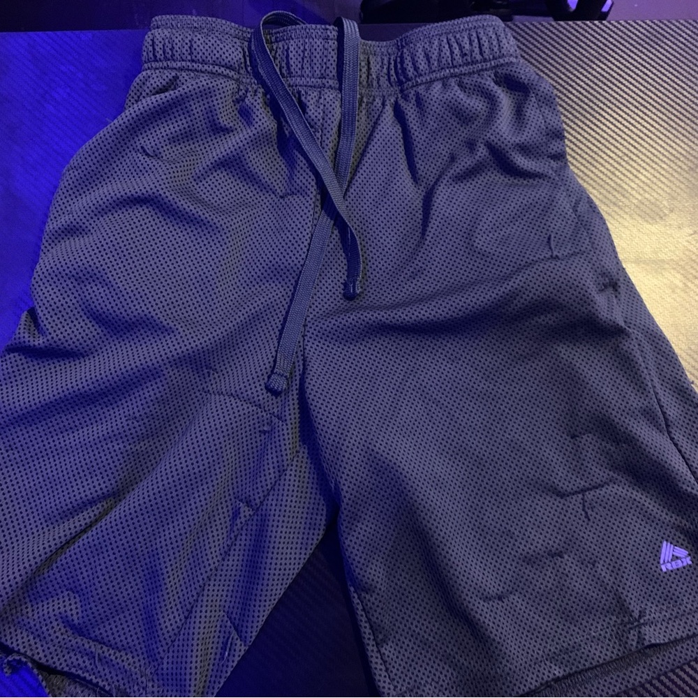 Green shorts -dri